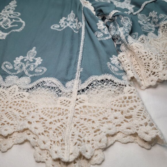 Democracy Embroidered Lace Bell Sleeve Top Boho Peasant Cottagecore Medium - Picture 4 of 12